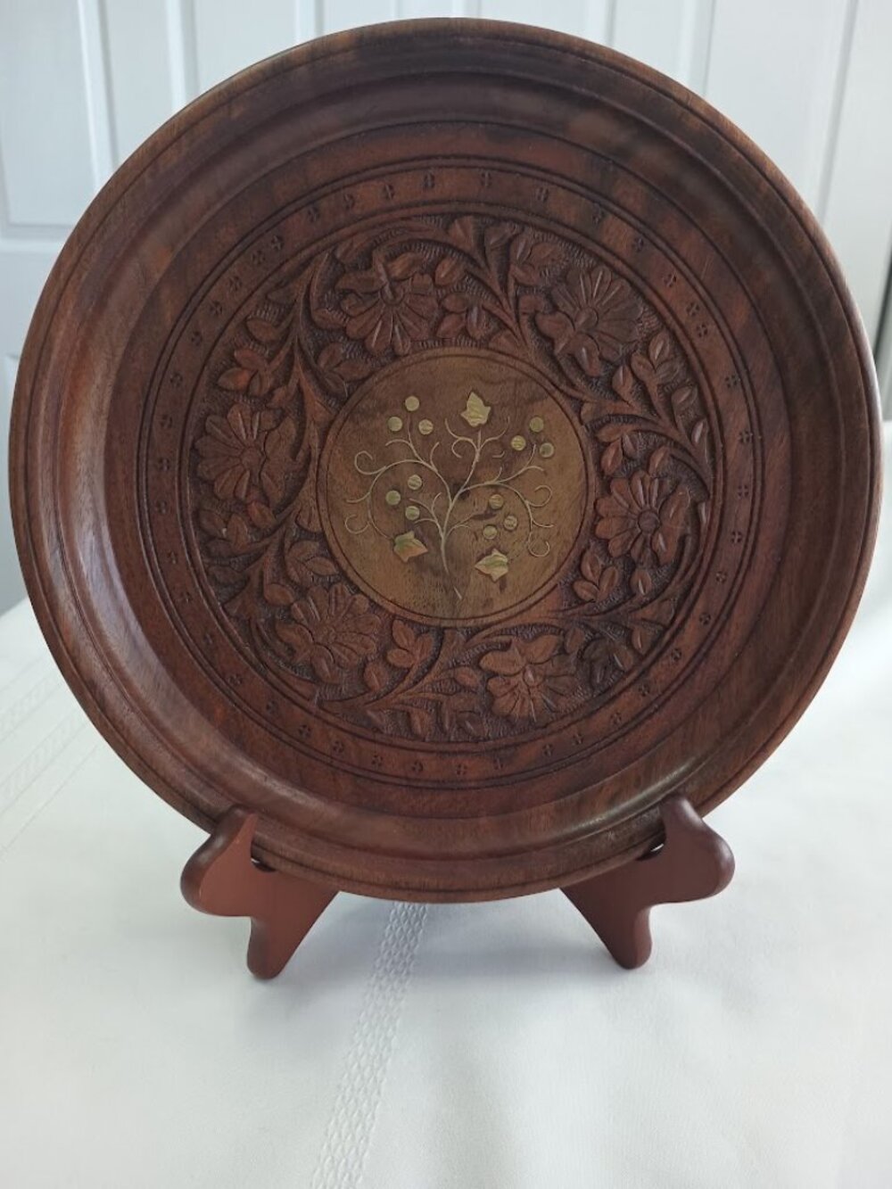 Vintage Hand-Carved Wooden Decorative Plate with Floral Design